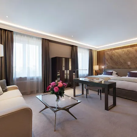 Grand Kempinski Szálloda 5*